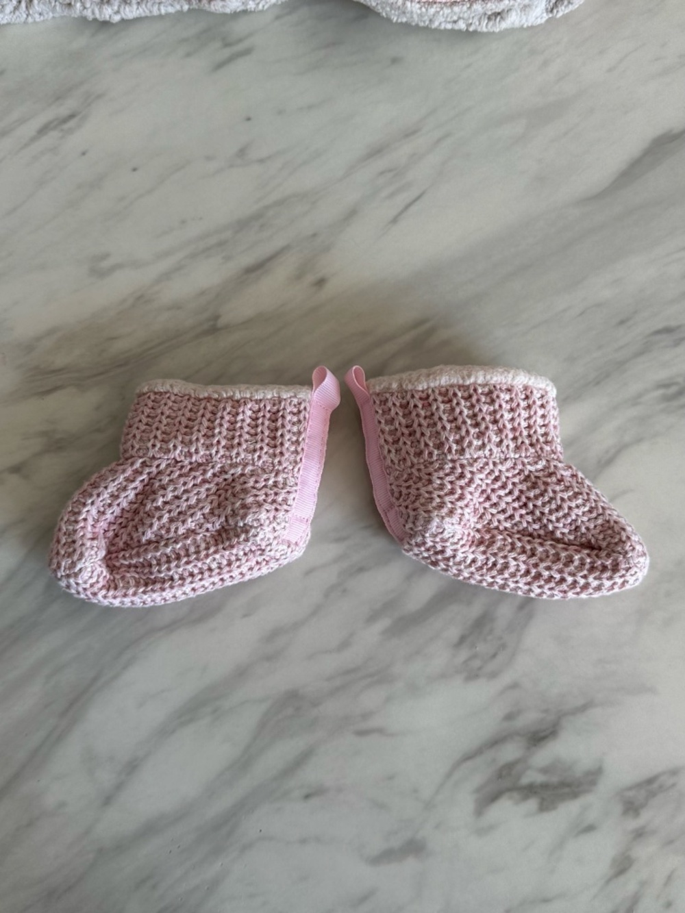 Baby Gap Sherpa-Lined Bear Ear Sweater Jacket (3-6M) & Booties Set (0-3M) - Pink - Picture 7 of 11